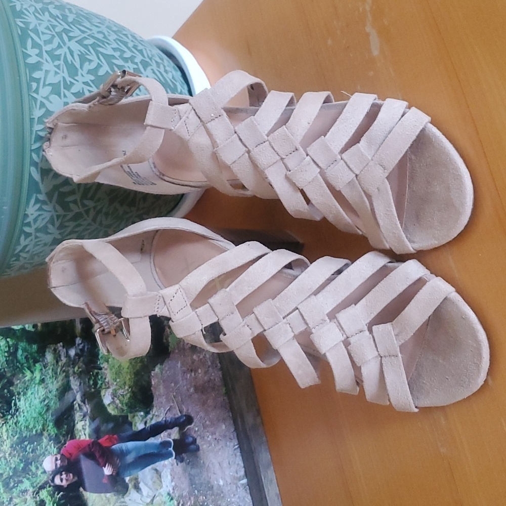 Strappy Sandals w/Chunky Heel